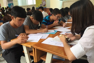 Điểm chuẩn xét tuyển học bạ của trường ĐH Công nghệ TPHCM