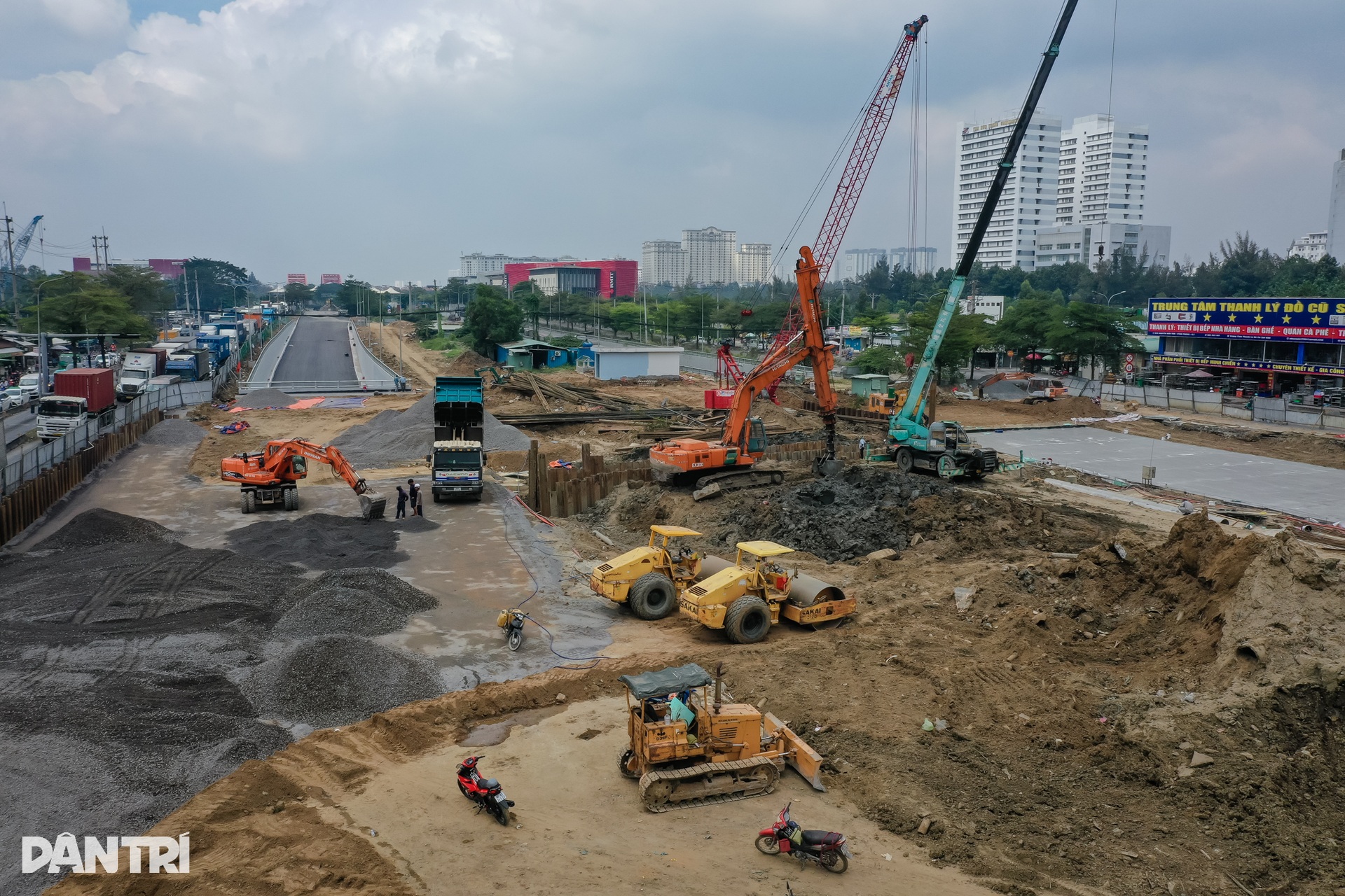Nhánh hầm chui cuối cùng của nút giao 830 tỷ đồng trước ngày thông xe - 9 Nhánh hầm chui cuối cùng của nút giao 830 tỷ đồng trước ngày thông xe - 9
