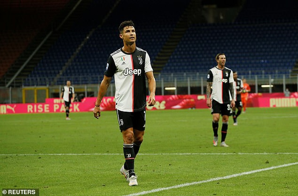 C.Ronaldo lập công, Juventus vẫn bị AC Milan ngược dòng không tưởng - 1 C.Ronaldo lập công, Juventus vẫn bị AC Milan ngược dòng không tưởng - 1