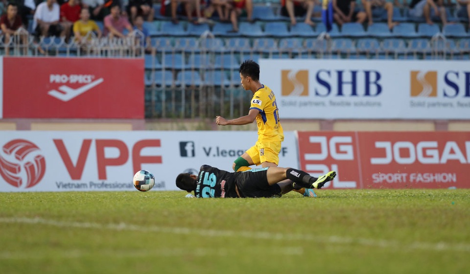 Trọng tài làm dậy sóng V-League và mối quan hệ với Ban tổ chức giải - 1 Trọng tài làm dậy sóng V-League và mối quan hệ với Ban tổ chức giải - 1