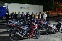 Nhóm thanh niên tụ tập đua xe trái phép trên cống thủy lợi hơn 3.300 tỷ