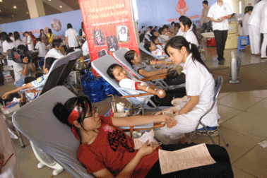 Thu hơn 3000 đơn vị máu tại “Lễ hội Xuân hồng”
