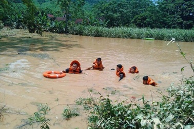 Thanh Hóa: 13 người chết, mất tích do mưa lũ