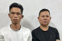 Hai người Trung Quốc ngày ngủ nghĩa trang, đêm đi trộm cắp