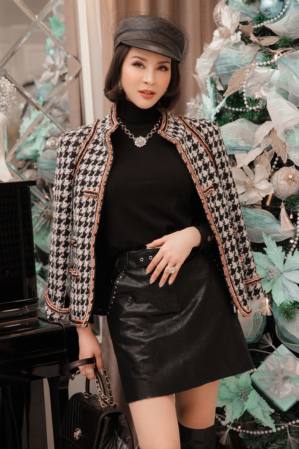 Biệt thự triệu đô của MC Thanh Mai trang hoàng lộng lẫy mùa Giáng sinh - 2 Biệt thự triệu đô của MC Thanh Mai trang hoàng lộng lẫy mùa Giáng sinh - 2