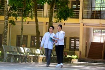 Đôi bạn thân trường huyện cùng trở thành thủ khoa và á khoa xứ Thanh