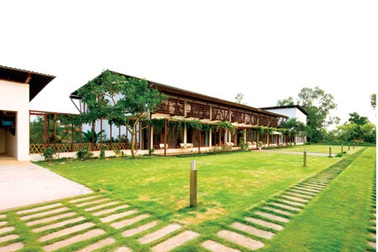 Thăm "resort" của Anh Quân - Mỹ Linh