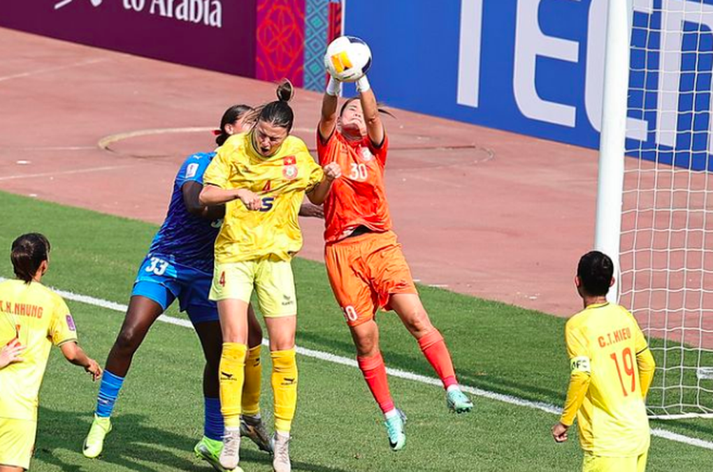 CLB nữ TPHCM thua đội bóng Trung Quốc ở bán kết giải châu Á - 1 CLB nữ TPHCM thua đội bóng Trung Quốc ở bán kết giải châu Á - 1