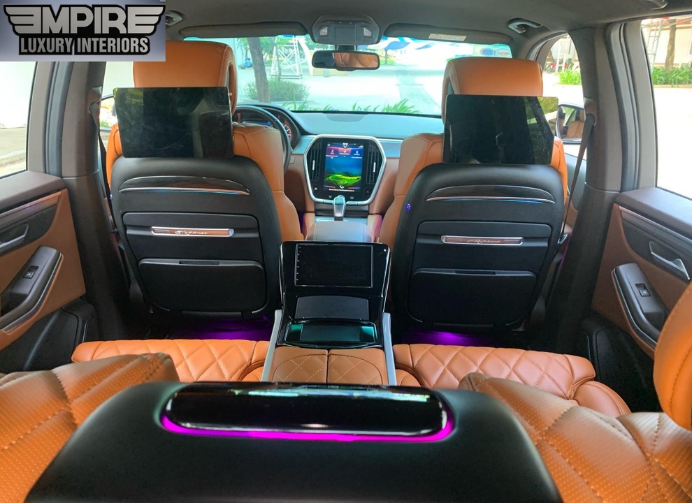 Nâng tầm VinFast Lux SA với phong cách cá nhân hóa nội thất từ Empire Limousine - 3 Nâng tầm VinFast Lux SA với phong cách cá nhân hóa nội thất từ Empire Limousine - 3
