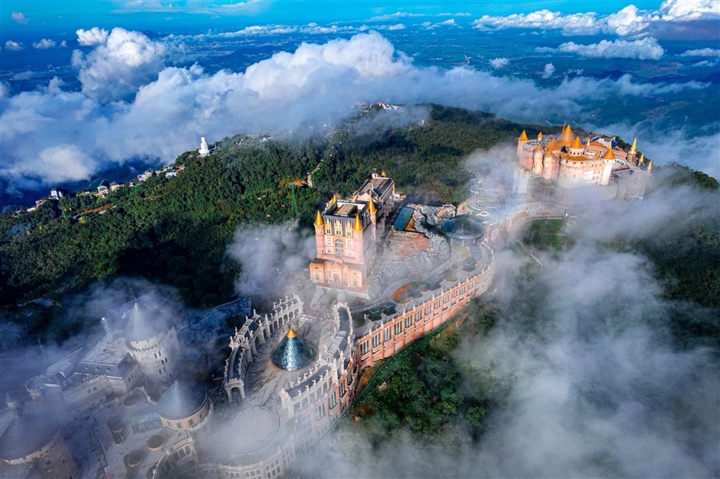 Ba công trình mới mang vẻ đẹp siêu thực tại Bà Nà Hills - 3 Ba công trình mới mang vẻ đẹp siêu thực tại Bà Nà Hills - 3