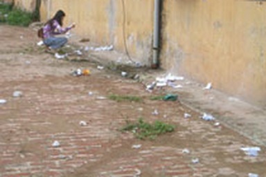 Xôn xao tranh luận vụ “giám thị tố giám thị”