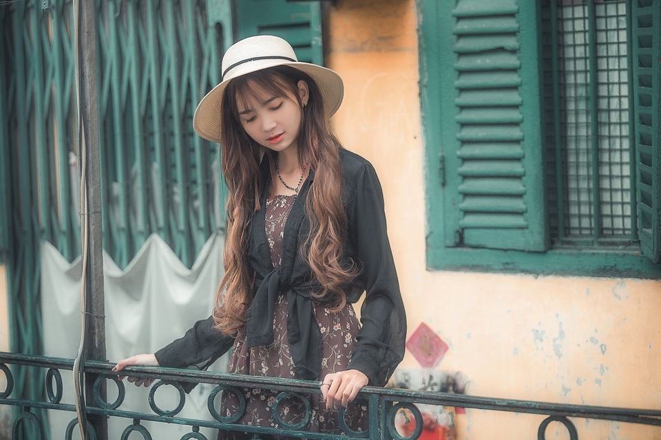 Chỉ nói yêu thôi, đừng nói thương em... - 2 Chỉ nói yêu thôi, đừng nói thương em... - 2