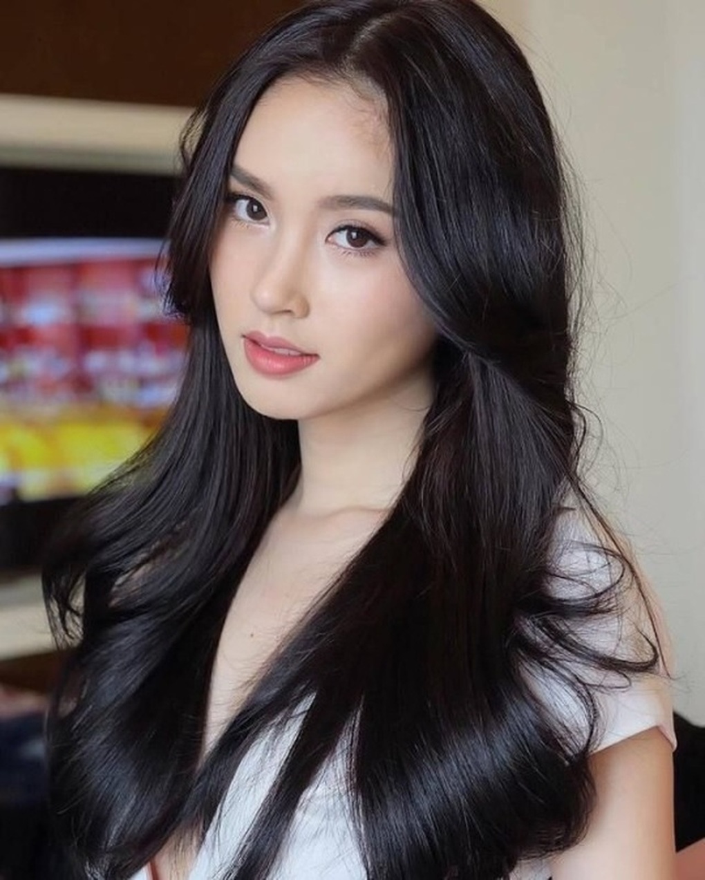 Mỹ nhân chuyển giới đẹp nhất Thái Lan kết hôn, gia thế chồng gây bất ngờ - 8 Mỹ nhân chuyển giới đẹp nhất Thái Lan kết hôn, gia thế chồng gây bất ngờ - 8
