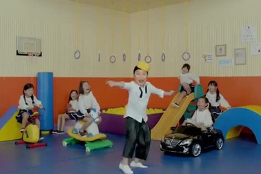 “Gã béo” Psy ra mắt clip mới mang tên Daddy