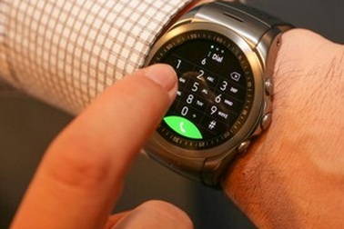 Smartwatch cao cấp nhất của LG có giá cao hơn cả Apple Watch