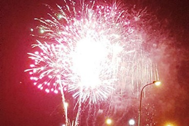 Quảng Bình không bắn pháo hoa để chăm lo Tết cho người nghèo