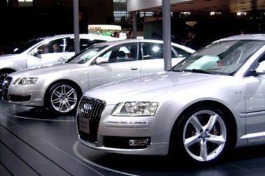 Ôtô nhập lậu dưới dạng nhựa phế thải