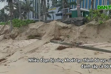 Bờ biển Đà Nẵng sạt lở kinh hoàng, đe dọa nhiều resort