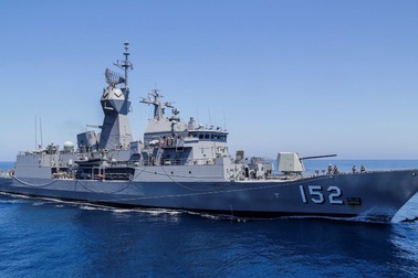 Chiến hạm Úc cùng thủy thủ đoàn 180 người thăm Cam Ranh