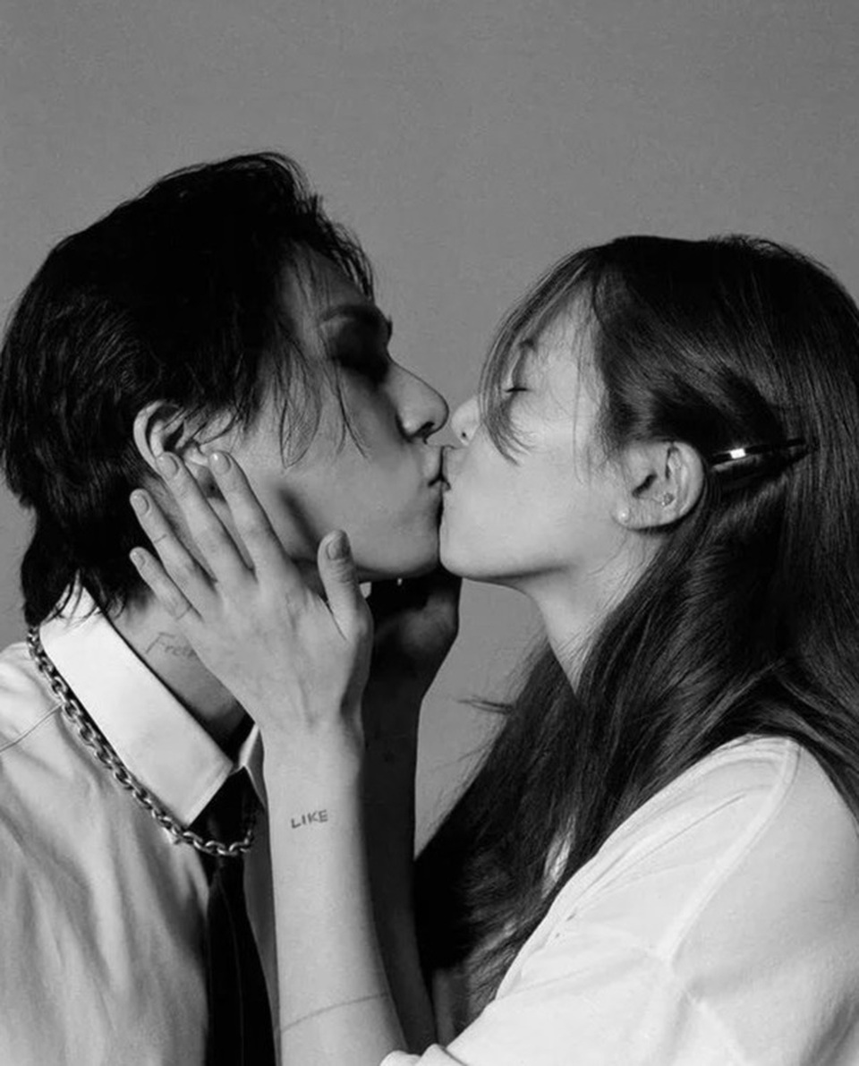 Phong cách nóng bỏng của biểu tượng gợi cảm xứ Hàn HyunA - 17 Phong cách nóng bỏng của biểu tượng gợi cảm xứ Hàn HyunA - 17