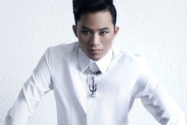 Ca sĩ Tùng Dương làm mới những nhạc phẩm bất hủ