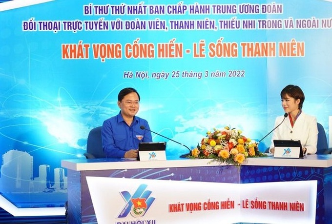 Bí thư thứ nhất Trung ương Đoàn TNCS Hồ Chí Minh Nguyễn Anh Tuấn đối thoại với đoàn viên, thanh niên, thiếu nhi cả nước
