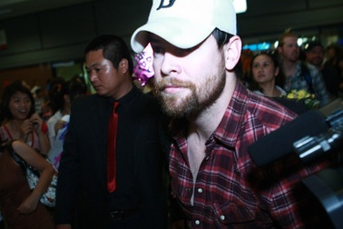 Thần tượng Âm nhạc Mỹ David Cook tới Hà Nội