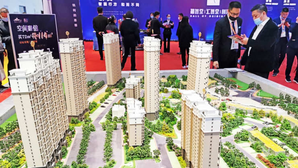 Thị trường bất động sản Trung Quốc sẽ còn chịu đau đớn hơn nữa - 1 Thị trường bất động sản Trung Quốc sẽ còn chịu đau đớn hơn nữa - 1
