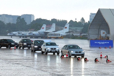 Bridgestone bắt tay BMW tại Việt Nam