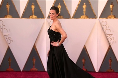 Jennifer Garner duyên dáng dự Oscar