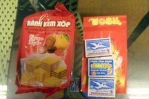 Cảnh giác với nạn giả sư tặng bánh xin tiền