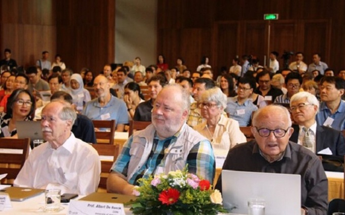 Các nhà khoa học tại Hội thảo.