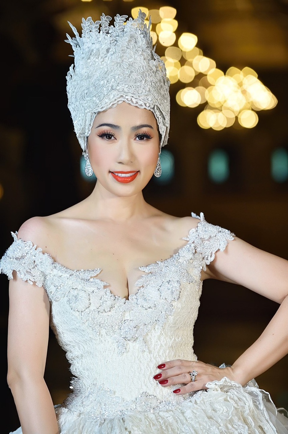 NSƯT Trịnh Kim Chi và ông xã doanh nhân vẫn yêu say đắm sau 20 năm cưới - 4 NSƯT Trịnh Kim Chi và ông xã doanh nhân vẫn yêu say đắm sau 20 năm cưới - 4