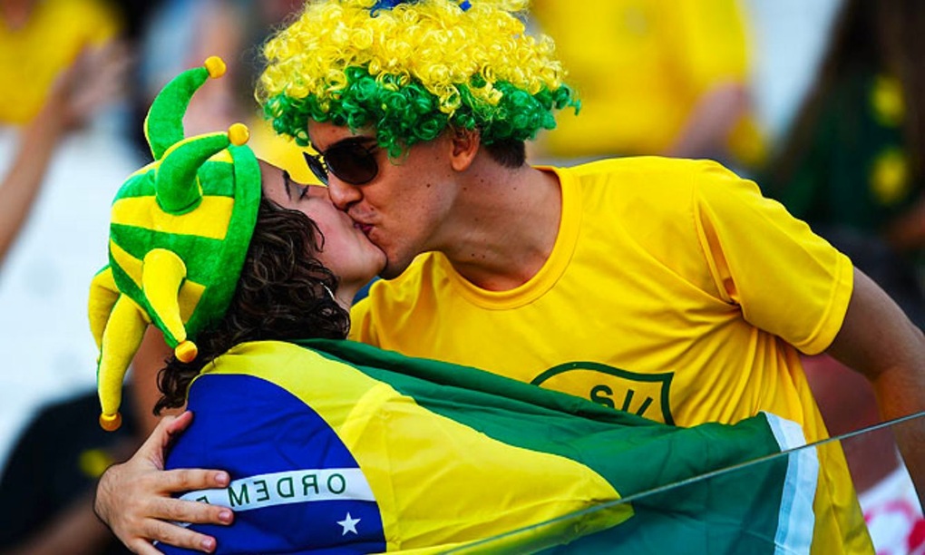 Chủ nhà World Cup 2022 nới lỏng lệnh cấm quan hệ tình dục với khách tới xem - 2 Chủ nhà World Cup 2022 nới lỏng lệnh cấm quan hệ tình dục với khách tới xem - 2