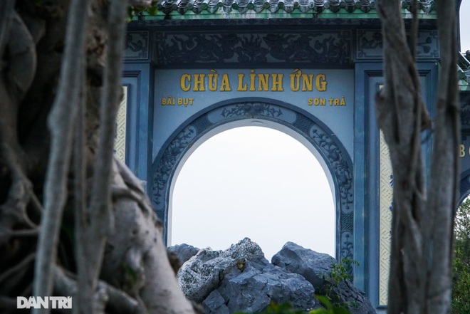 Chiêm ngưỡng ngôi chùa Linh Ứng tuyệt đẹp trên bán đảo Sơn Trà - 3 Chiêm ngưỡng ngôi chùa Linh Ứng tuyệt đẹp trên bán đảo Sơn Trà - 3