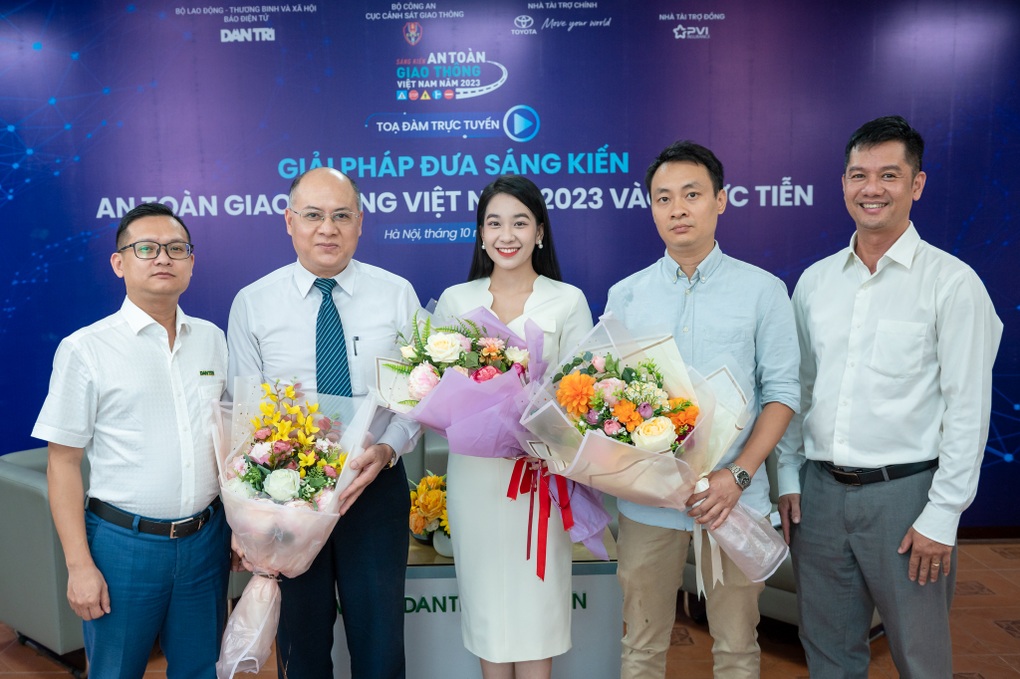 Giải pháp đưa Sáng kiến an toàn giao thông Việt Nam 2023 vào thực tiễn - 1