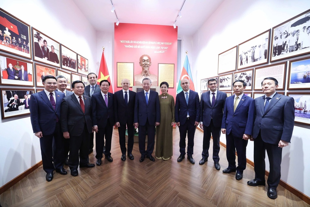 Khánh thành Phòng lưu niệm Chủ tịch Hồ Chí Minh với ngành Dầu khí Việt Nam-Azerbaijan - 1 Khánh thành Phòng lưu niệm Chủ tịch Hồ Chí Minh với ngành Dầu khí Việt Nam-Azerbaijan - 1