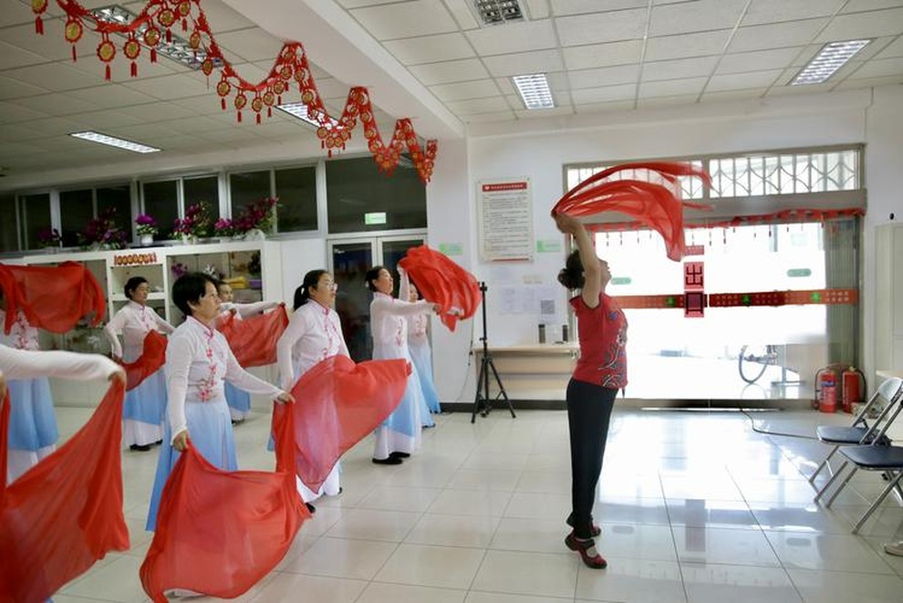 Cụ bà 6 năm cần mẫn dạy múa miễn phí cho người khuyết tật - 1 Cụ bà 6 năm cần mẫn dạy múa miễn phí cho người khuyết tật - 1