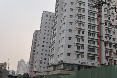 Xây bít sân thượng, chung cư "thách thức" hỏa hoạn 