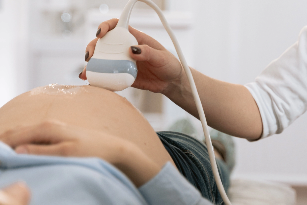 Bà mẹ gây sốc khi nói với con gái 13 tuổi: Con được quyền phá thai - 1 Bà mẹ gây sốc khi nói với con gái 13 tuổi: Con được quyền phá thai - 1