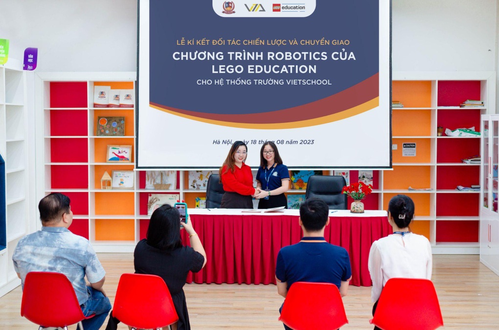 Vietschool hợp tác chiến lược cùng LEGO Education - 1