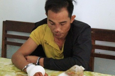 Khởi tố thêm tội danh với đối tượng bắt cóc con riêng của vợ, đâm cảnh sát