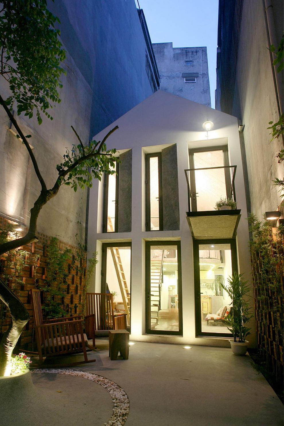 Nhà gác lửng 40 m2 gây bất ngờ của chàng trai độc thân ở Hà Nội - 2 Nhà gác lửng 40 m2 gây bất ngờ của chàng trai độc thân ở Hà Nội - 2