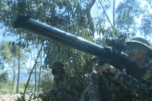 Xem bộ đội Hà Tĩnh diễn tập đánh địch đổ bộ đường biển