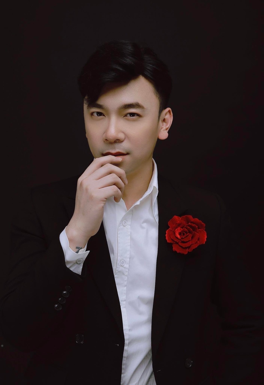 NSƯT Việt Hoàn đề nghị song ca với Sao mai Trần Thu Hường ở Đồi gió hát - 3