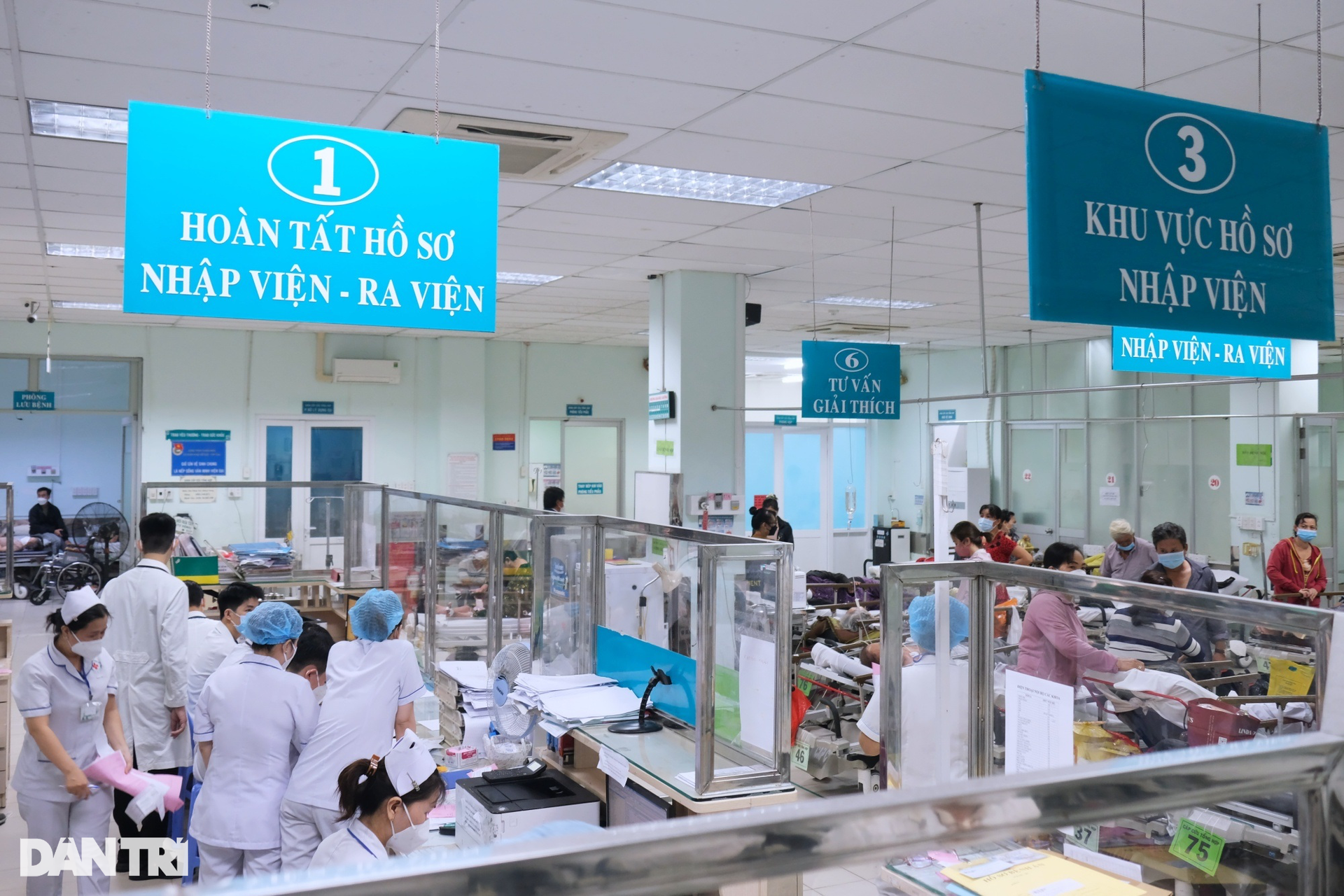 Bệnh viện cấp cứu hàng đầu TPHCM làm gì để bác sĩ không bị hành hung? - 3 Bệnh viện cấp cứu hàng đầu TPHCM làm gì để bác sĩ không bị hành hung? - 3