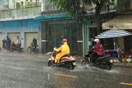 TPHCM tiếp tục mưa ngày và đêm