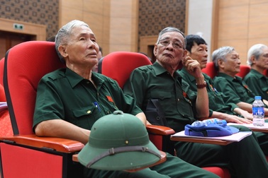 Chủ tịch nước tặng quà 1,6 triệu người có công dịp 27/7