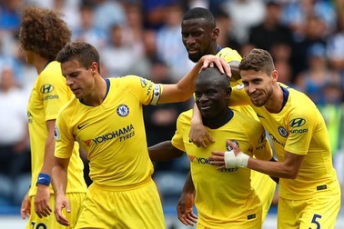 Huddersfield 0-3 Chelsea: Màn ra mắt đẹp cho Sarri