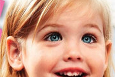 Con gái “quả bom sex” đoản mệnh ngày càng xinh đẹp